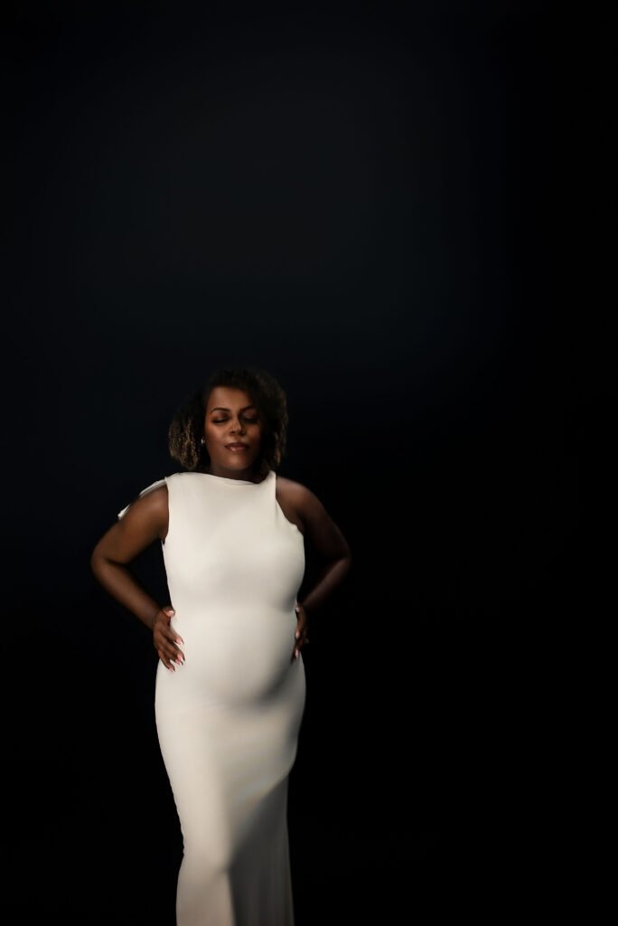 fine art maternity photography dramatic lighting Hamilton Temi Johnson Studios